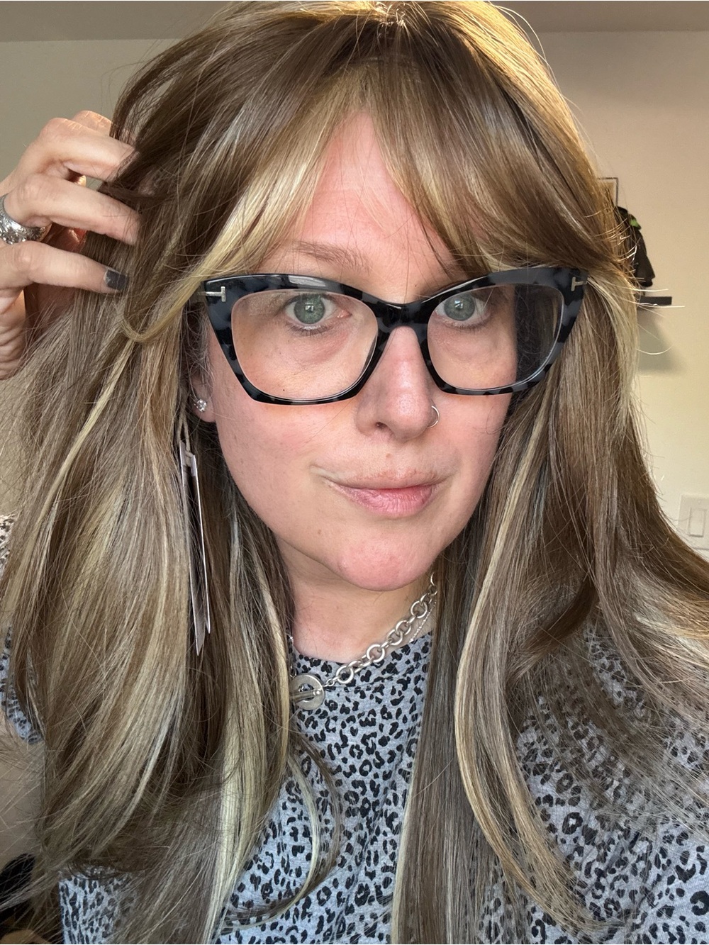 DWY synthetic wig Kimi